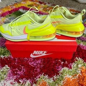 Women’s Nike Air Max Up